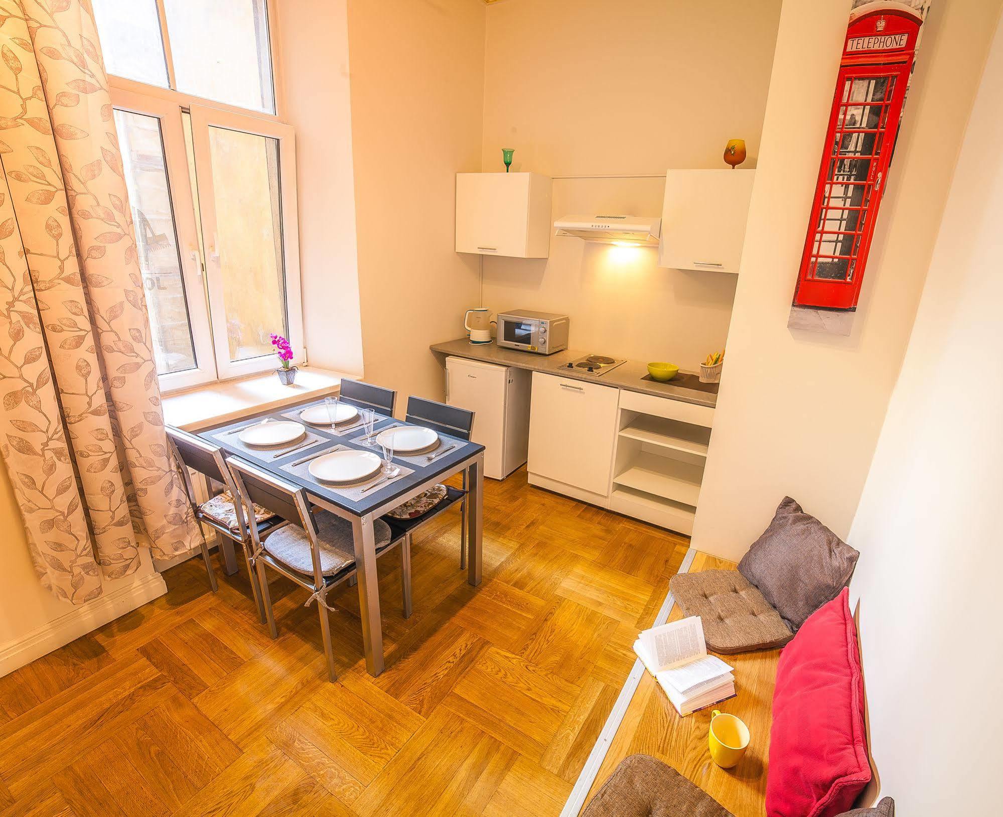 Mosaic Center Apartments Riga Luaran gambar