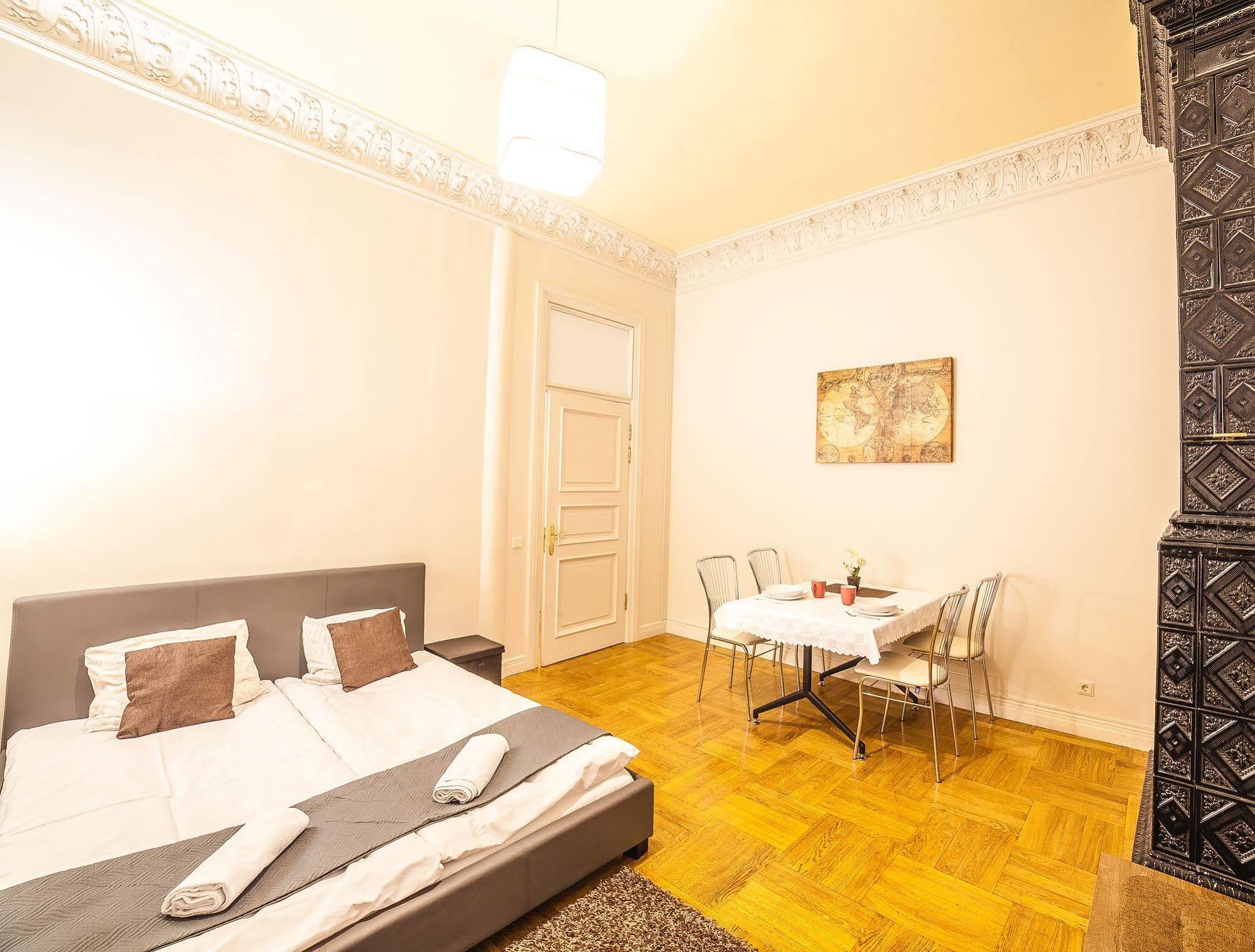 Mosaic Center Apartments Riga Luaran gambar