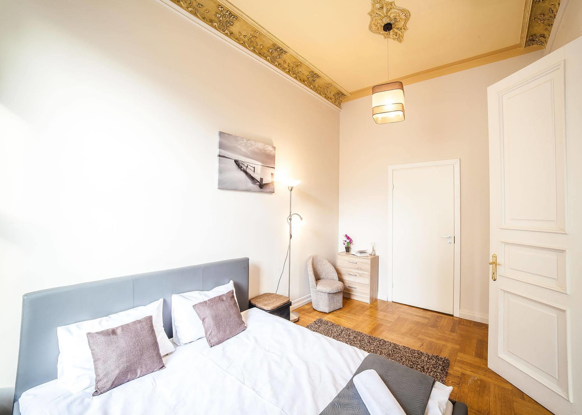 Mosaic Center Apartments Riga Luaran gambar